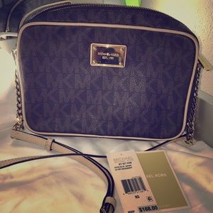 Michael Kors Jet Set Large Crossbody
